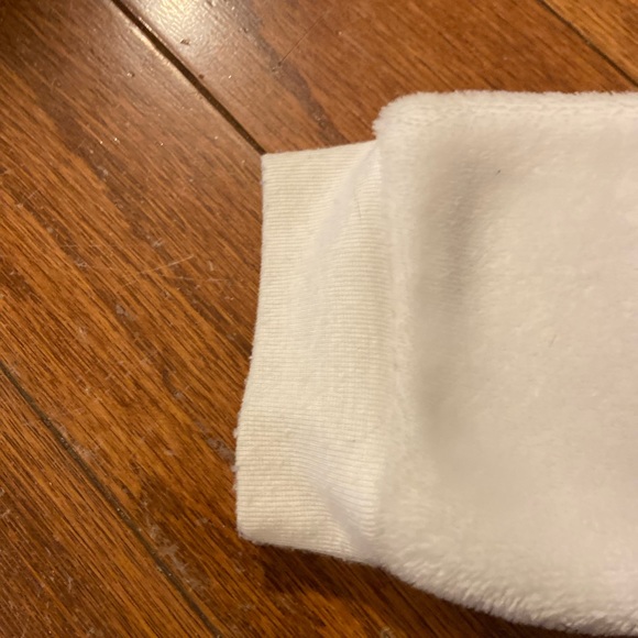 Marvel Fuzzy Sweatshirt-Unisex  Medium (7-8)🔥🔥3 for $20 EUC - Picture 6 of 6